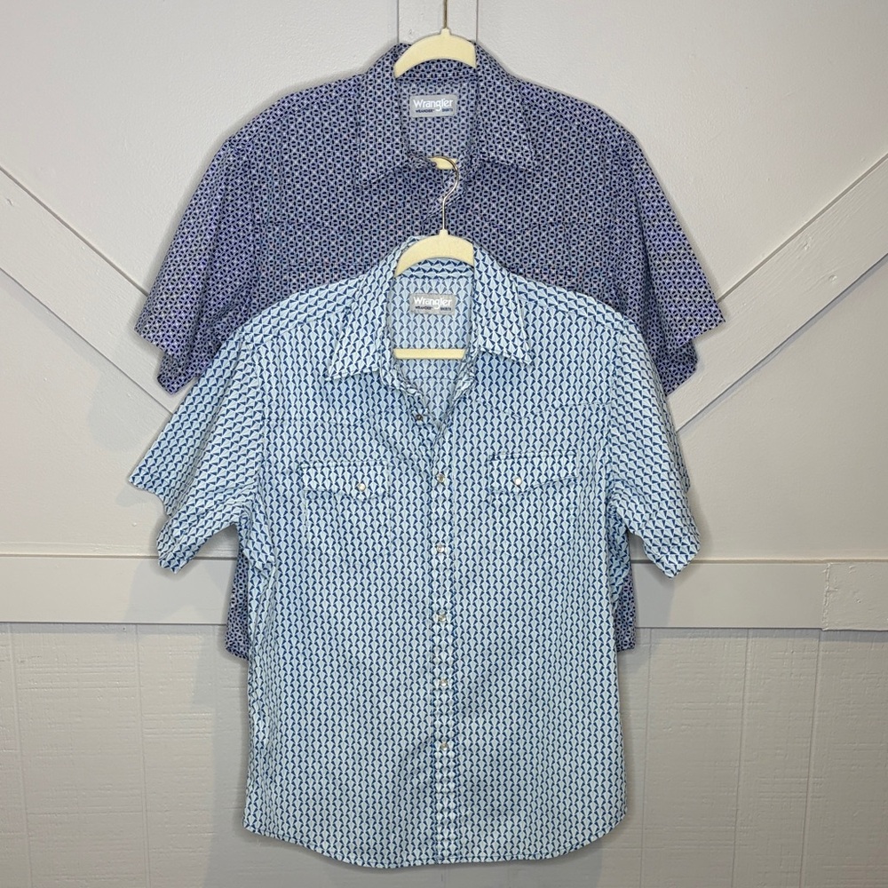 Wrangler Wranchers Men's Large Blue Geometric Patterned Shirts Bundle Of Two